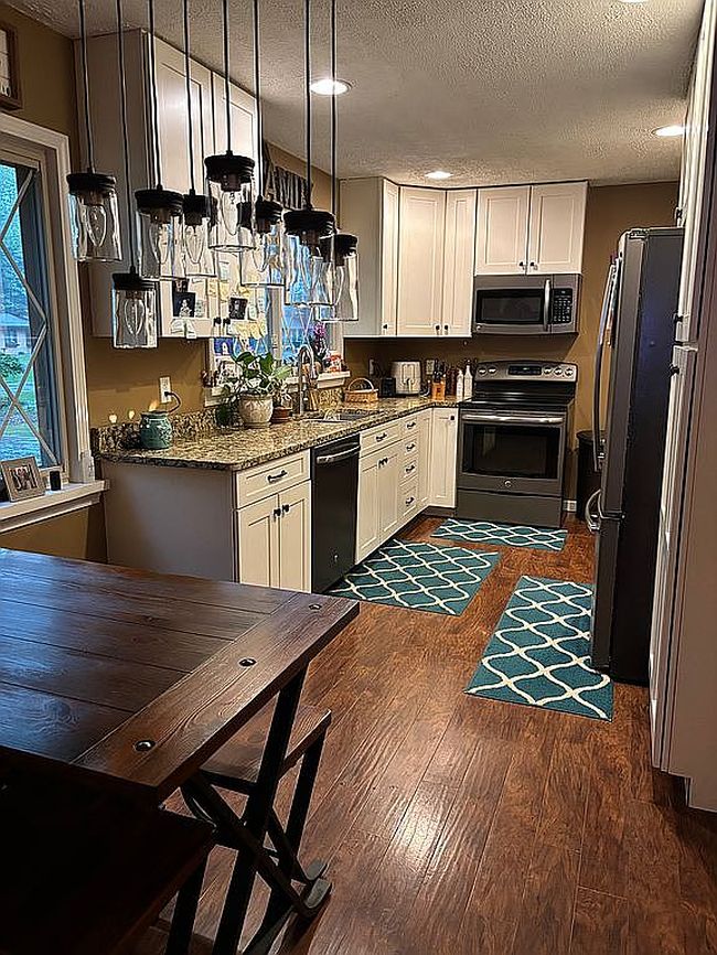 Image of 17 Evergreen Dr