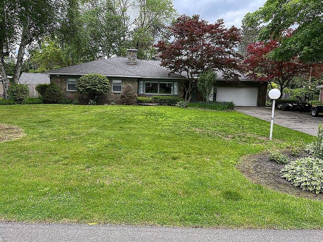 Photo of 10 Willo Ln, Loudonville, NY