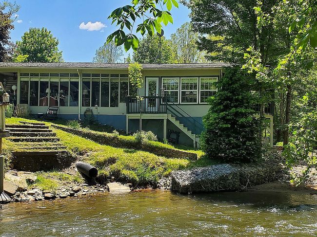 Photo of 161 Mallard Loop, Waynesville, NC