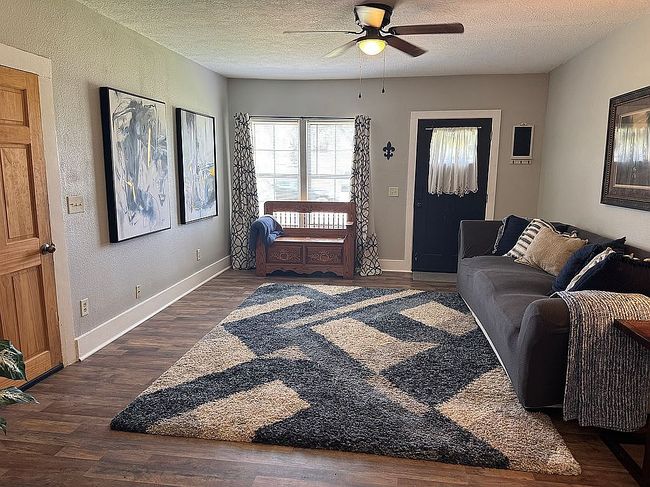 Image of 3509 Maplewood Dr