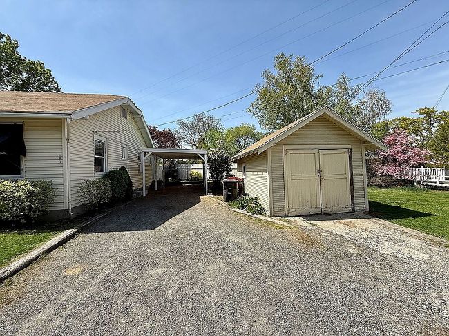 Image of 106 N 37th Ave