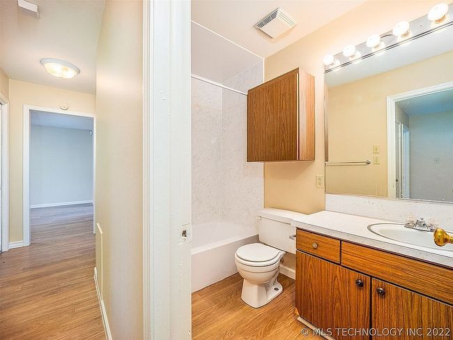 Preview of property located at 5616 S Madison Pl E Unit 5616