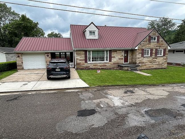 Photo of 109 Wagner Ave, Bellaire, OH