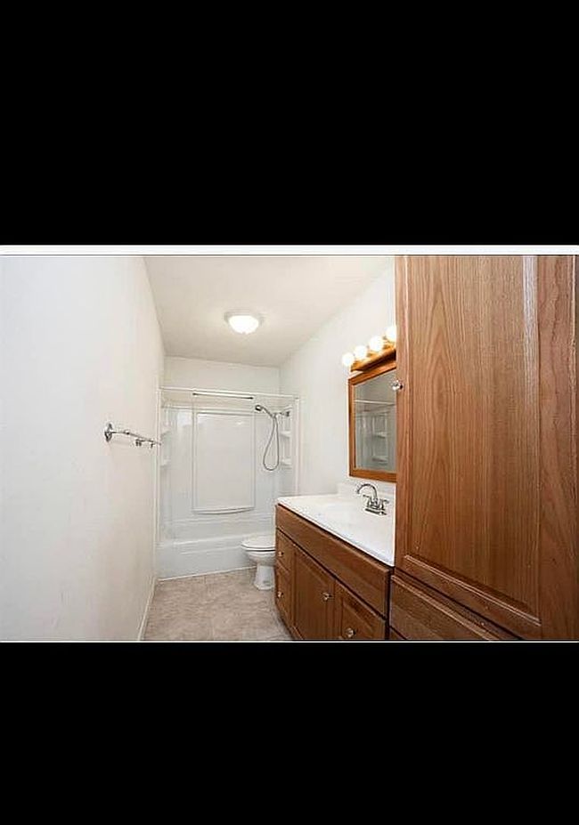 Photo of 1301 Nelwyn Ave, Gladewater, TX