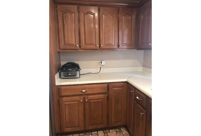 Preview of property located at 1137 Carswell Street Ext
