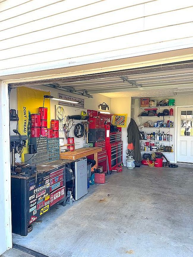 Additional photo 2 of property located at 20 Fawn Valley Cv