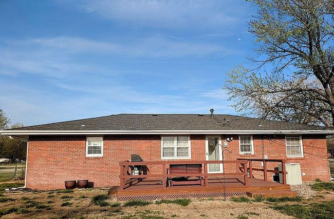 Image of 1803 Wesbrook Dr