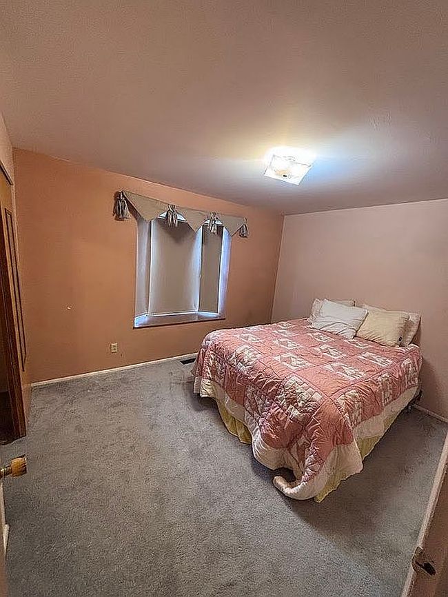 Photo of 133 S 300 E, Monticello, UT