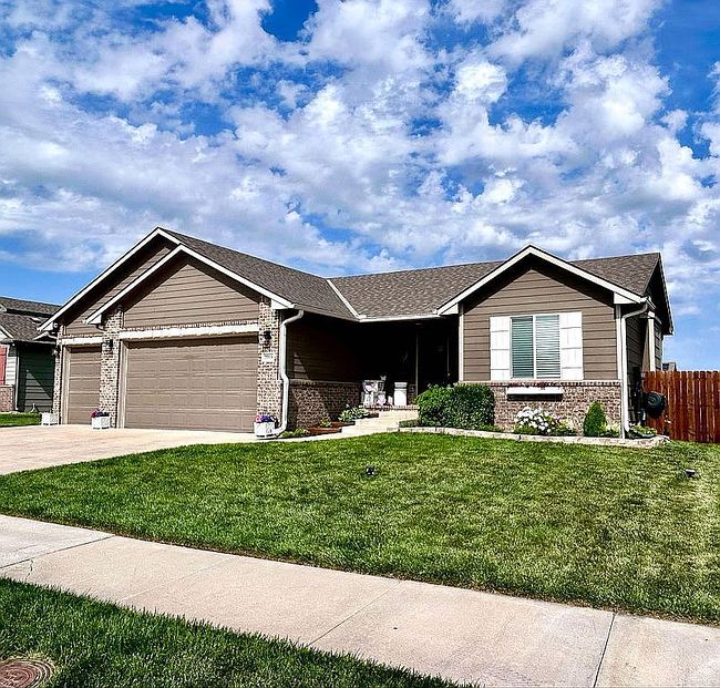 Photo of 2018 S Chestnut St, Newton, KS