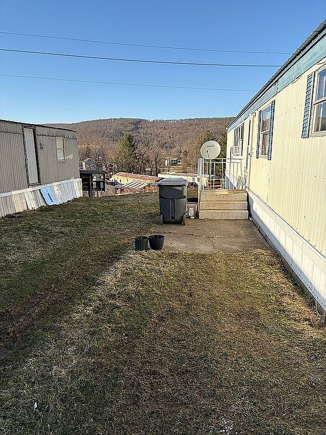 Image of 120 Dey Ln