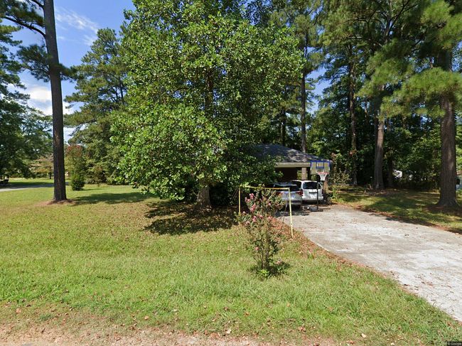 Photo of 220 Dogwood Dr, Washington, NC