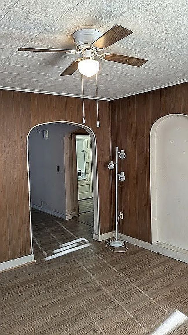 Image of 404 Monroe Ave