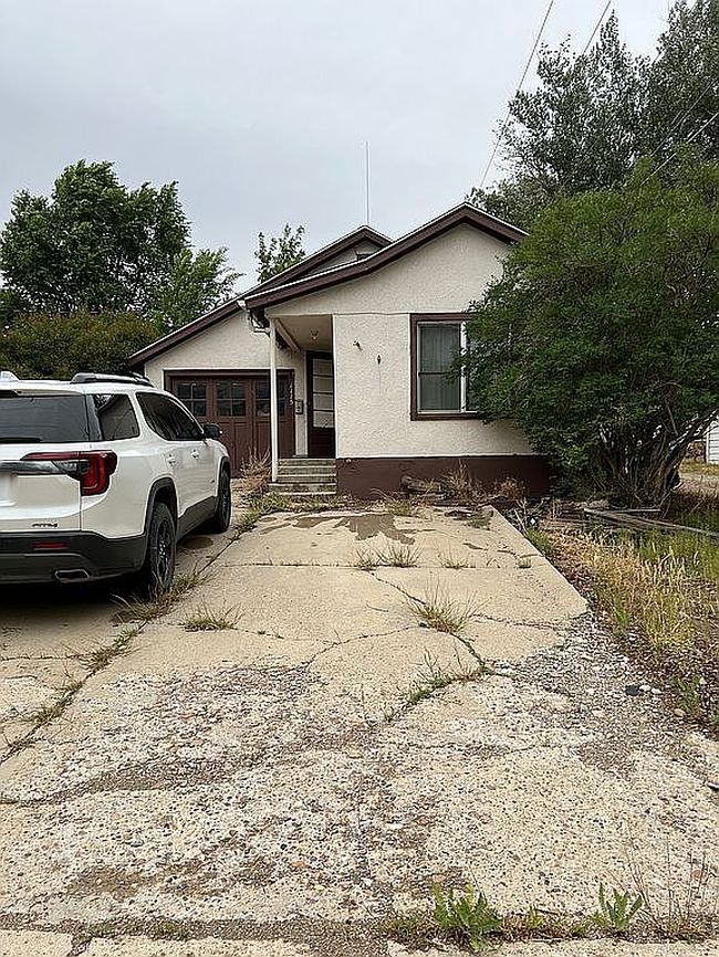Image of 1115 W Maple St