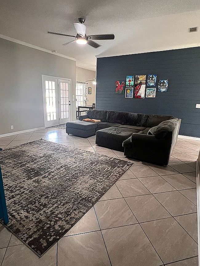 Image of 236 Lake Forest South Dr