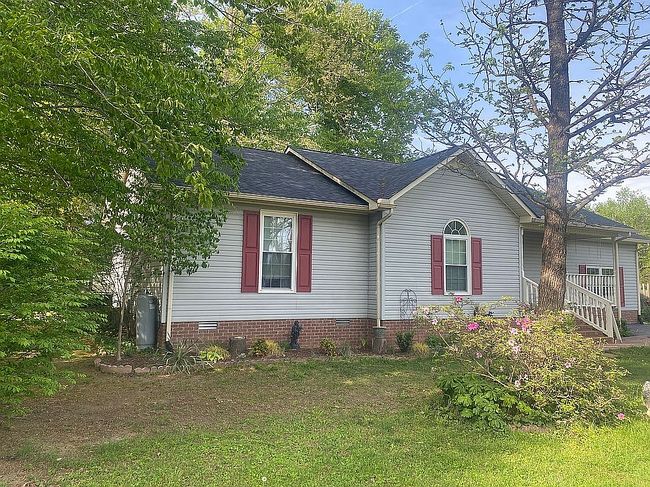 Image of 903 Shannon Dr