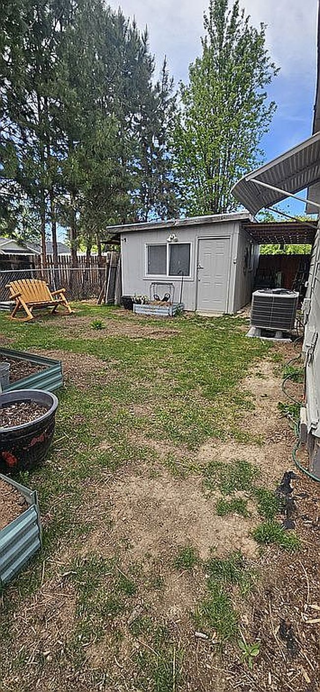 Image of 2501 N Bali Dr