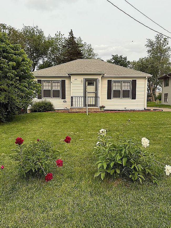 Photo of 604 Mulberry St, Atlantic, IA