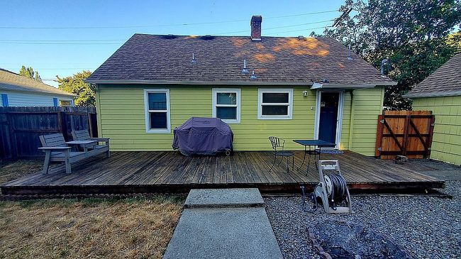 Photo of 762 W Nebo St, Roseburg, OR