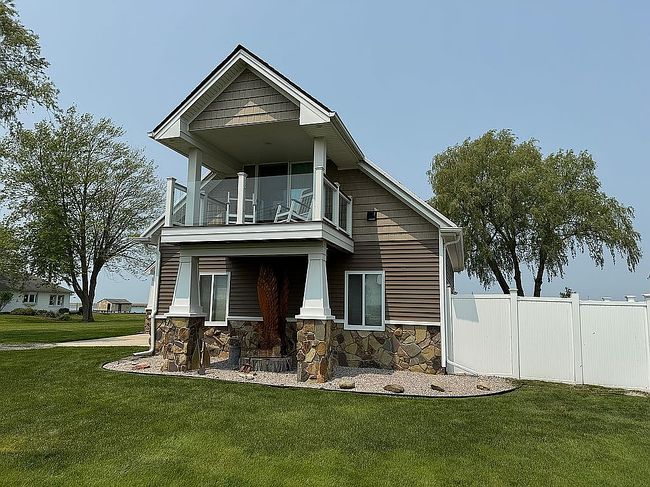 Image of 6880 Middle Channel Dr