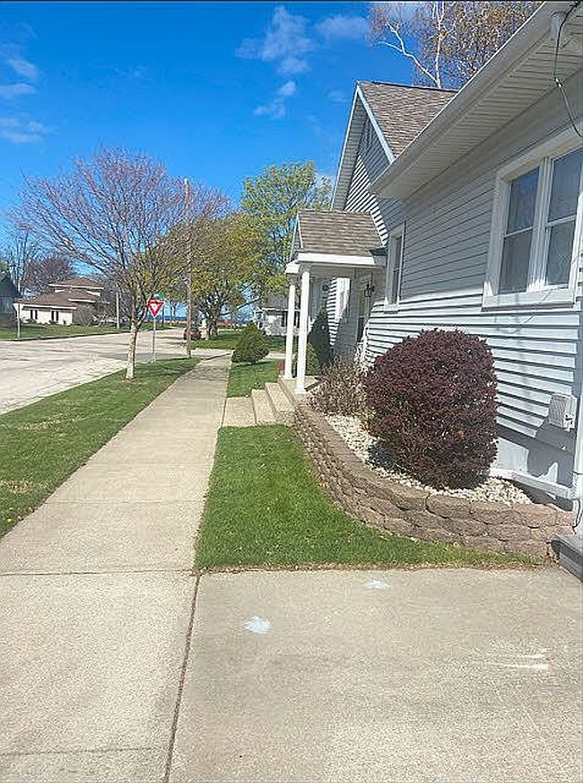 Image of 402 N Park St