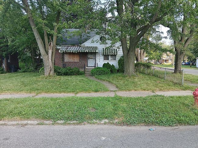 Photo of 12100 Duchess St, Detroit, MI
