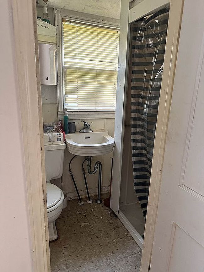 Image of 818 6th Ave N