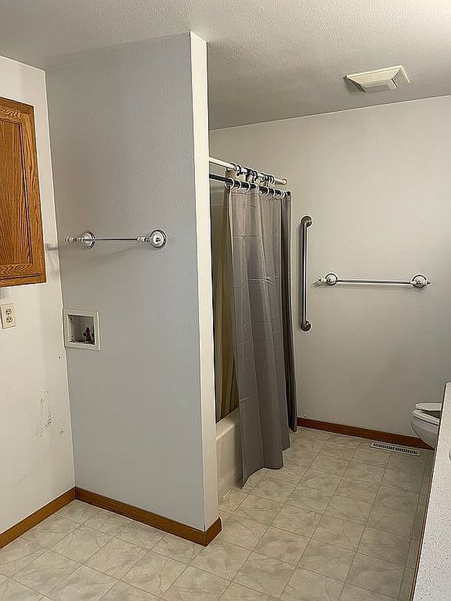 Photo of 510 10th St Nw, East Grand Forks, MN