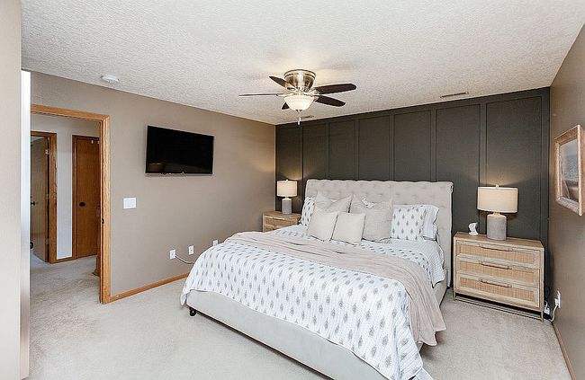 Image of 909 Ne Parkside Ct