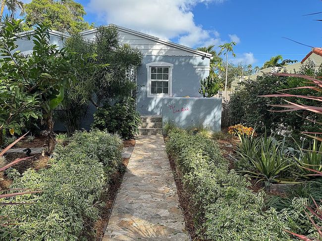 Photo of 441 35th St, West Palm Beach, FL