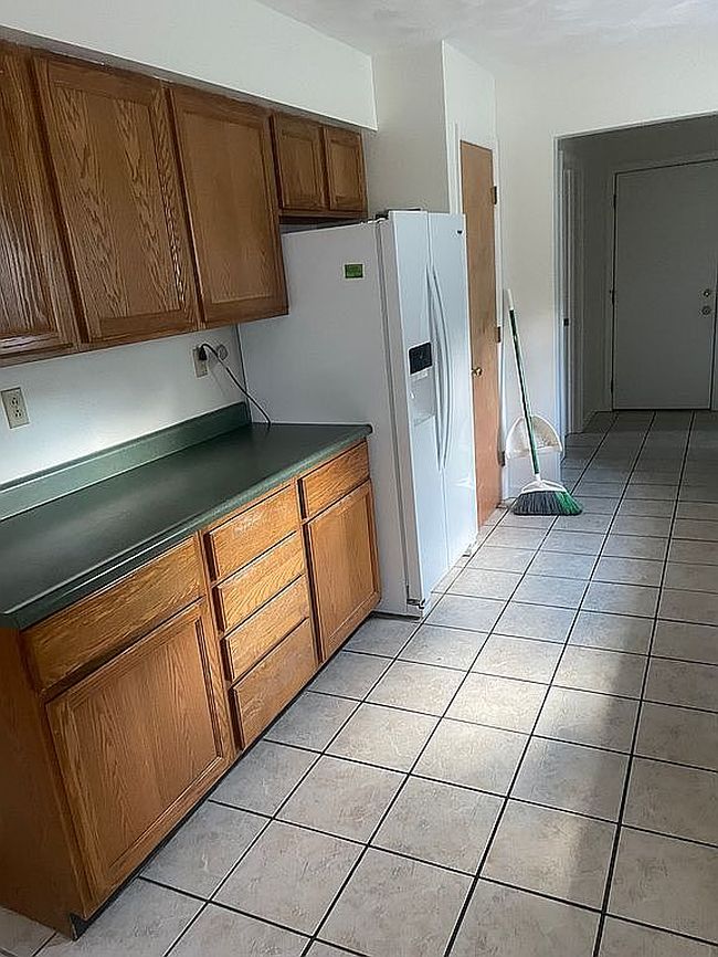 Photo of 4 Mountain Ln, Mill Hall, PA