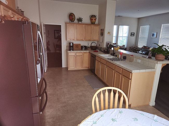 Photo of 511 S Foothill Blvd, Cloverdale, CA