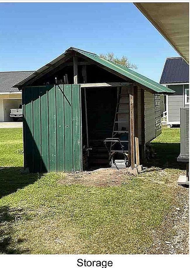 Photo of 110 W 26th St, Larose, LA