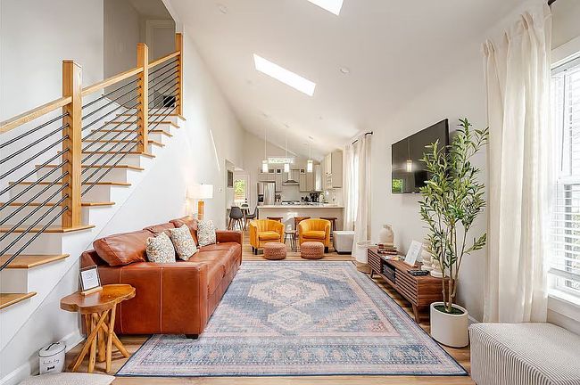 Image of 1025 Moreland Ave