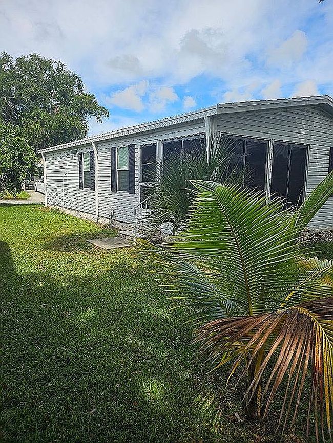 Additional photo 2 of property located at 1760 Poppy Cir