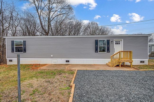 Image of 120 Buckingham Ln