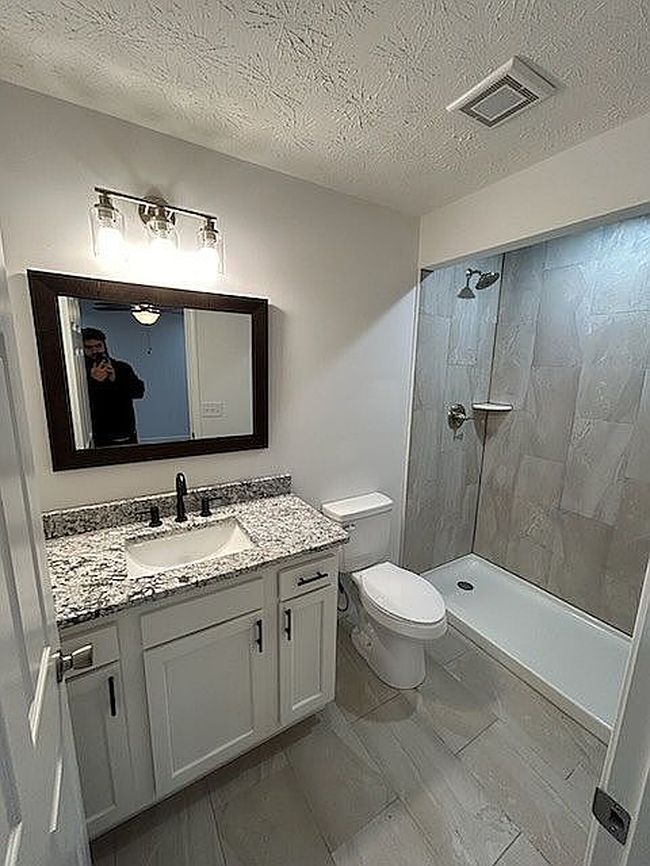 Photo of 330 Ridge Rd, Charlestown, IN