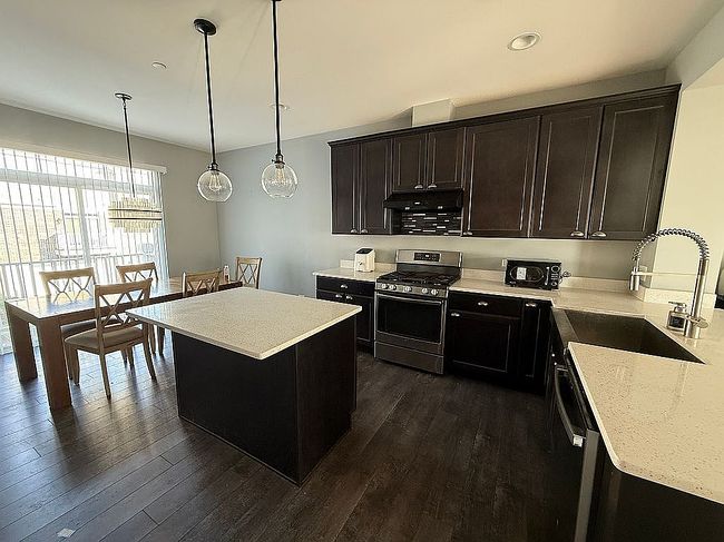 Additional photo 3 of property located at 2933 Madison Dr