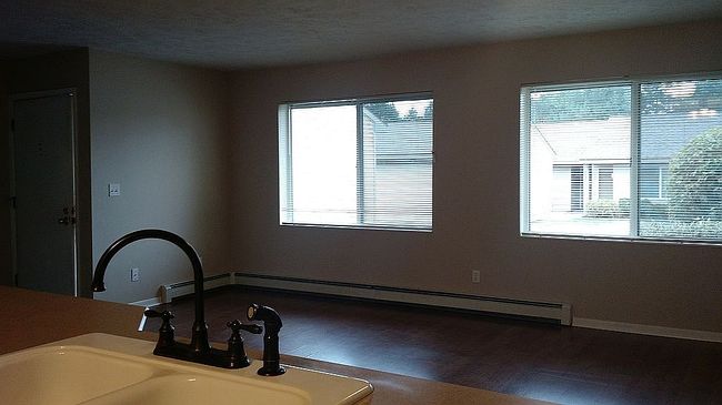 Photo of 5361 Gray Rd Apt 19, Traverse City, MI