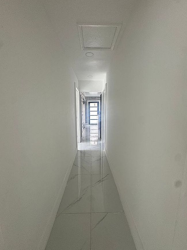 Photo of 1331 Nw 170th Ter, Miami Gardens, FL