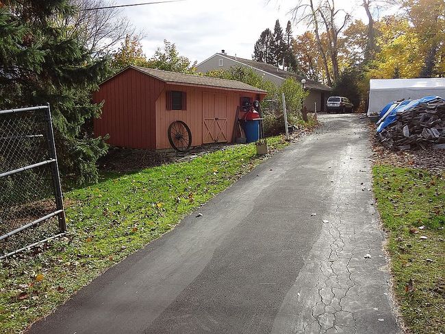 Photo of 89 Old Canal Rd, Clifton Park, NY