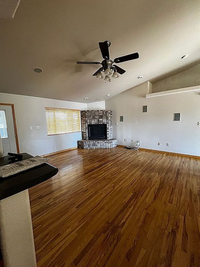 Additional photo 1 of property located at 620 S Maher Dr