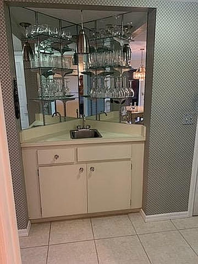 Image of 1850 Bay Rd Apt 3F