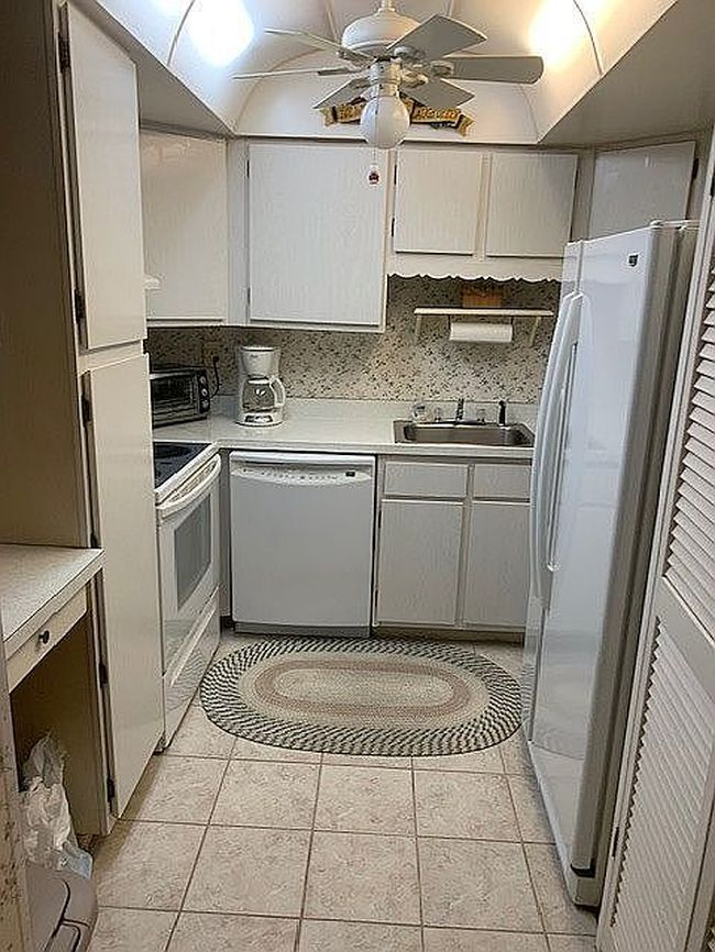 Image of 532 Midway Dr #A