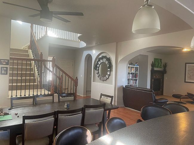 Image of 261 S Raven Mine Dr