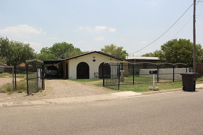 Photo of 2812 Kioske Ave, Eagle Pass, TX