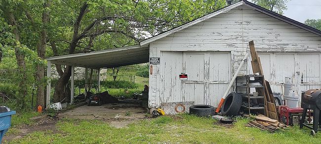 Photo of 1810 Olive St, Seneca, MO