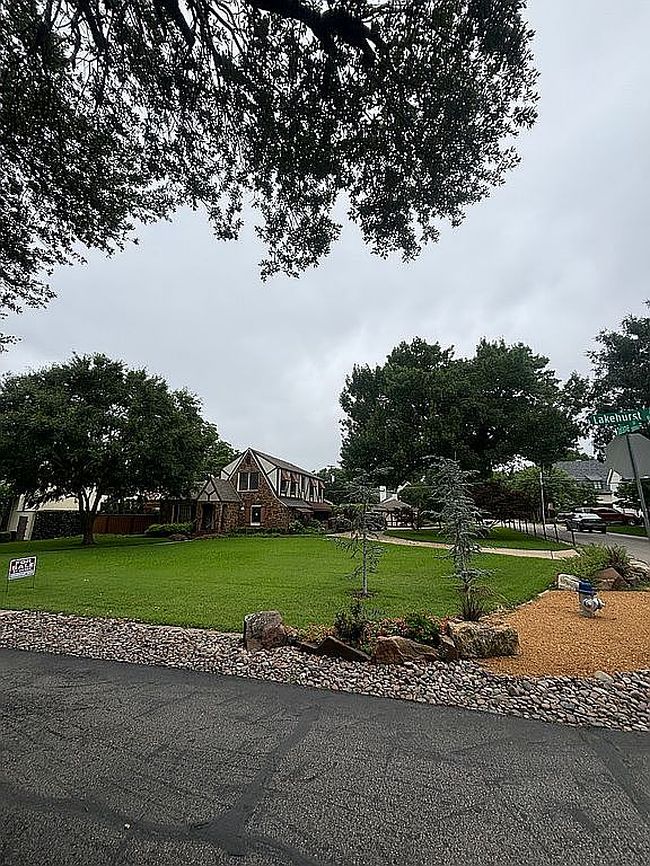 6127 Lakehurst Ave, Dallas, TX