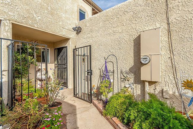 Photo of 3750 N Country Club Rd, Tucson, AZ