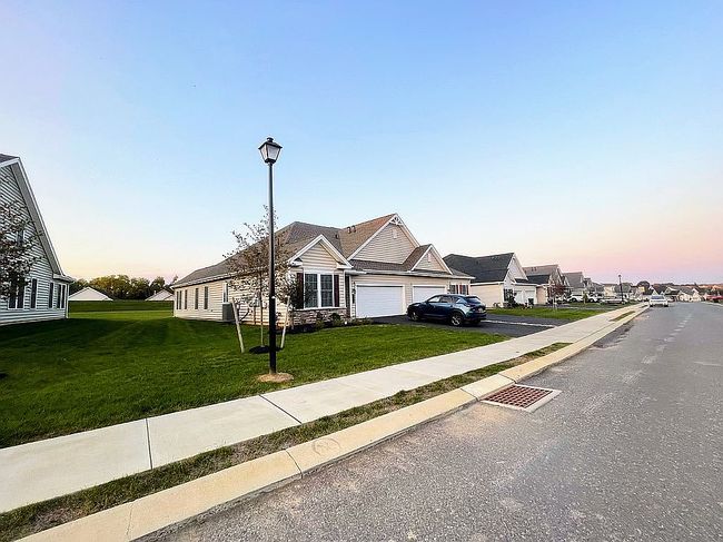 Photo of 113 Garrison Dr, East Petersburg, PA