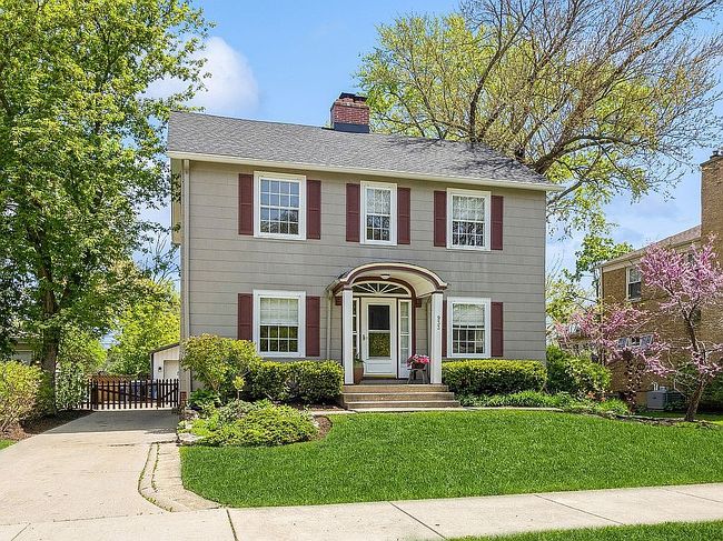 933 Rosemary Ter, Deerfield, IL